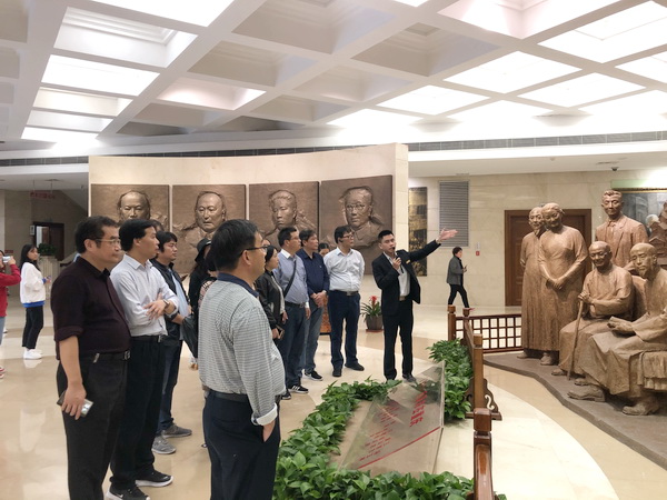 19-11-07南通市委组织骨干党员赴重庆 (2).jpg