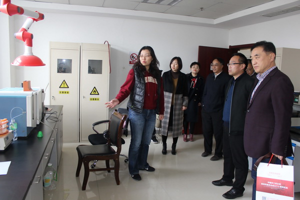 徐州市委会开展环境监测专项调研.jpg