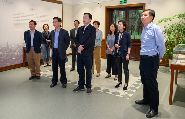 省委统战部部长杨岳调研邓演达烈士墓农工党史教育基地 (1).jpg