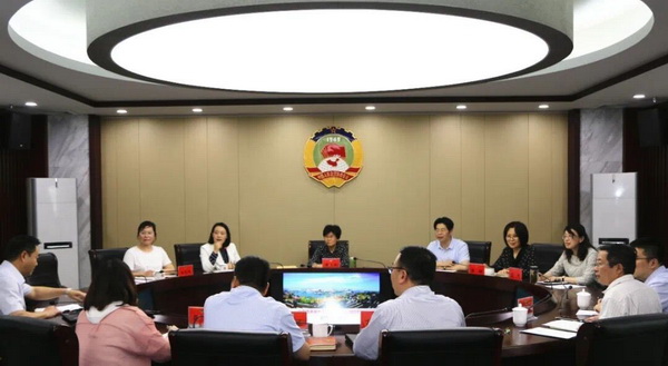 泰州市委会的重点提案办理协商会在市政协召开.jpg