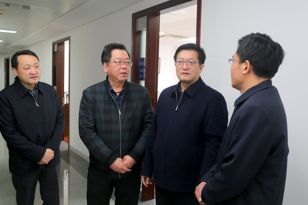 无锡市领导走访农工党市委机关 (1).JPG