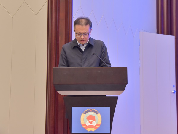 李志阳副主委在市政协常委专题协商会议上作交流发言.jpg