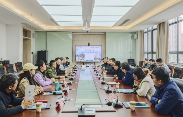 无锡市委会教体科工委开展校园文化调研.jpg