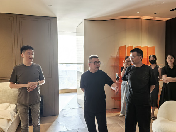 科技助力智能家居发展——南通大学第三支部开展家居产业调研.jpg